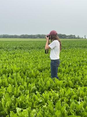 Erin Picture taking